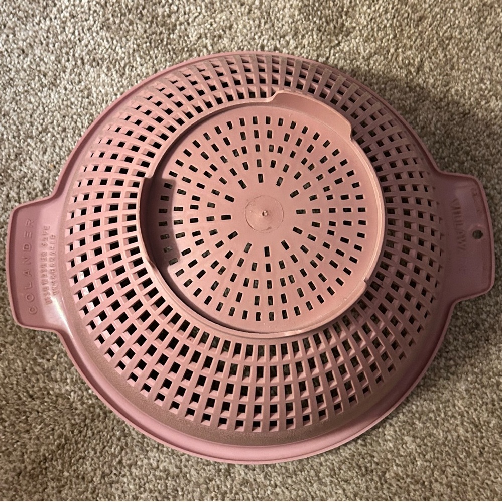 Villaware Colander - Picture 2 of 4